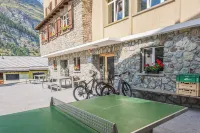 Zermatt Youth Hostel Hotels in Zermatt