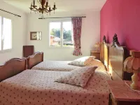 Premium villa with garden and pool, Lambesc Hotels in Lambesc