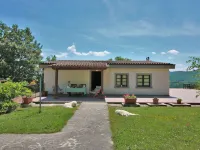 Farmhouse in Apecchio with Mountain Views