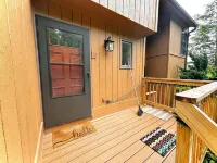 Cozy Ski On/Off Condo Located at Hunter Mountain