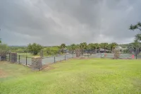 Horseshoe Bay Resort Home ~ 6 Mi to Lake LBJ! - 3-Star