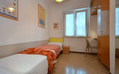 Lovely flat with a Jacuzzi Hotels near Beach Office 1 - Dutch Flag