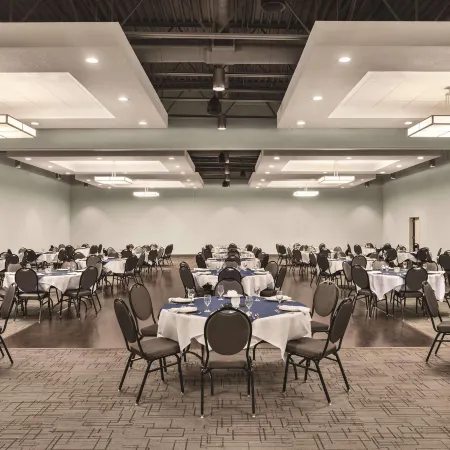 Radisson Hotel and Conference Center Fond du Lac