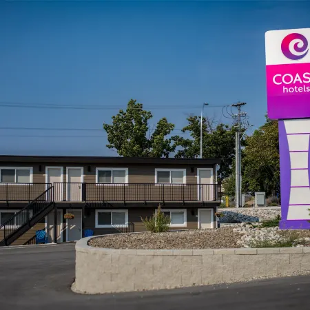 Coast Penticton Hotel