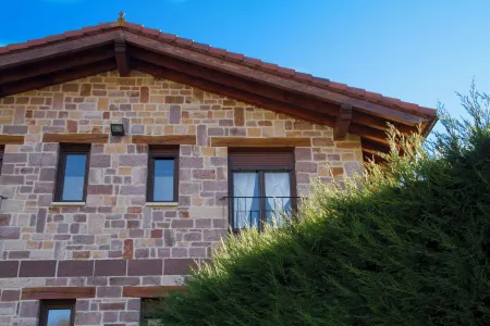 Self catering Llosa for 6 people