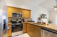 Cozy 2 bedroom Lakeview Villa|King & Queen Beds