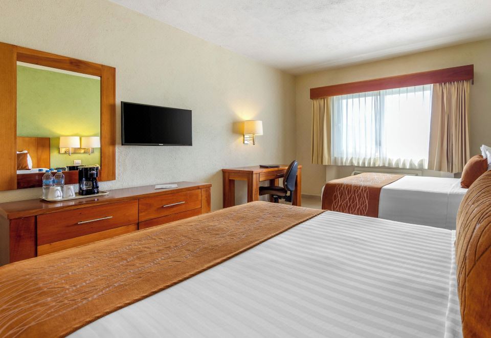 Comfort Inn Puerto VallartaOver view