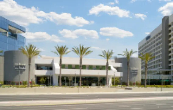 Hilton Los Angeles Culver City Hotels near Hillside Memorial Park and Mortuary