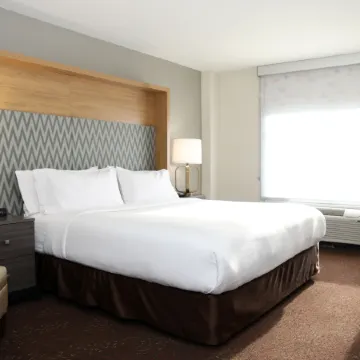 Holiday Inn CHICAGO O'HARE AREA by IHG