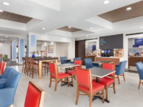 Holiday Inn Express & Suites MERCED - YOSEMITE NATL PK AREA by IHG Hotels in Merced