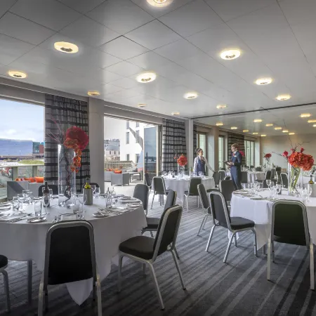 Clayton Hotel Birmingham Отели рядом с достопримечательностью «Астонский университет»