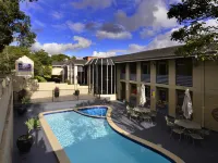 Twin Towers Inn Hotels near Drummoyne