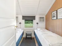 "Skyler" - 1km from the Sea - parking