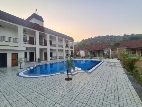 Orchard Hills Resort