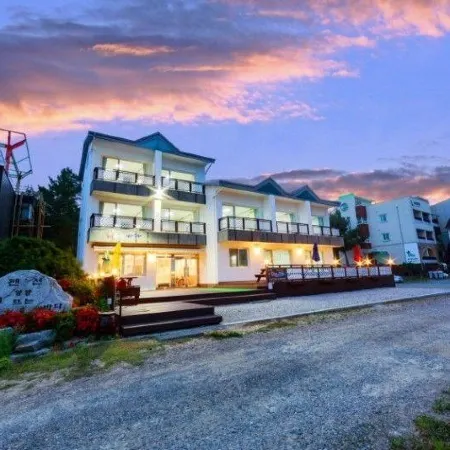 Yangyang Sunrise Sea Pension