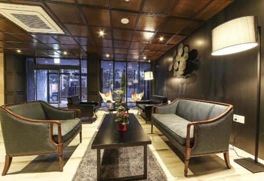 호텔 비엔의 감각적인 인테리어