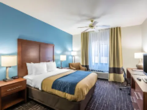 Comfort Inn & Suites Lees Summit - Kansas City Hotels in Lee's Summit