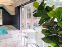 Luxury Retreat Near Beach - Uima-altaat