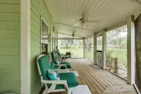 1/2 Mi to Sapelo River: Family Home w/ Large Yard - 2-Star