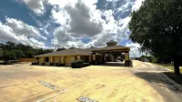 Atria Inn & Suites