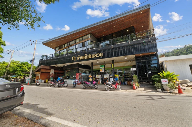 รูปภาพของเดอะ สกายรูฟ โฮมสเตย์ แอท คีรีวง