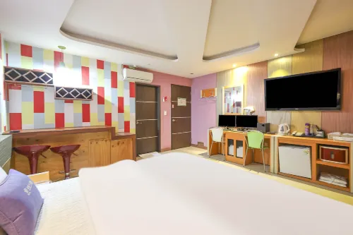 Changwon Sangnam-Dong Totos