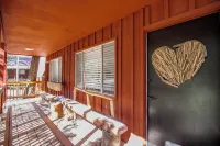 Cozy cottage nestled in the middle of Cloudcroft