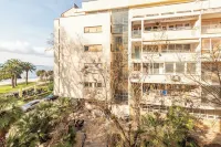 Apartment Oasis with Sea View Hotels in 