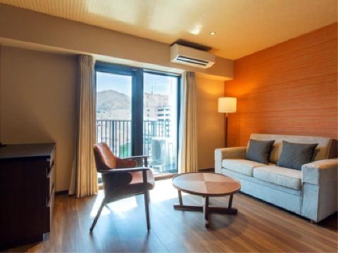 スーペリアリバービューツインルーム 熱海温泉 料理旅館 渚館の写真