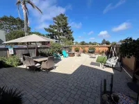 Charming Coastal Getaway!3 Bed 2 Bath with 3 Private Yards. Clean. Dog Friendly.