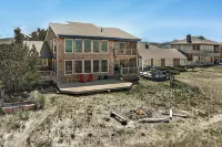 Fantastic Beach View! Oregon Escape w/ Game Room - 3-Star