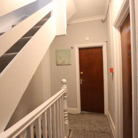Heathrow roomzzzz B&B