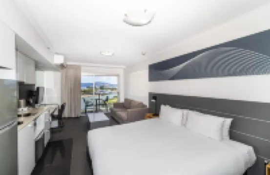 Oaks Townsville Hotel