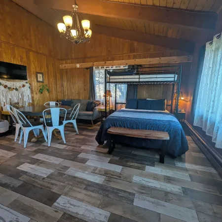 Feather Nest Inn