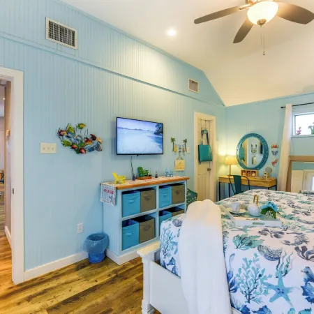 1 Mi to Marina: Cozy Angler's Cottage in Rockport