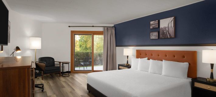 Hotel Vervana, Trademark Collection by Wyndham Hotels in Bennington County