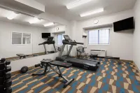 Microtel Inn & Suites by Wyndham Sault Ste. Marie - Gym
