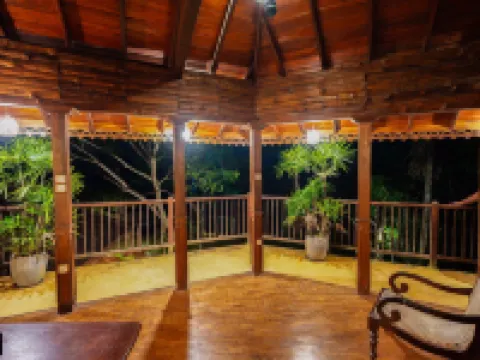 託圖波拉 哈巴拉杜瓦 克加拉酒店