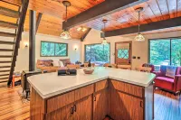 Peaceful Wooded Cabin by Mt Baker Ski Area! - Wifi