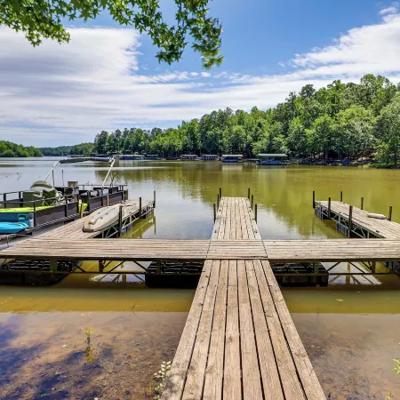 Lake Hartwell Cabin, Perfect for Clemson Game Day
