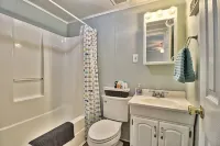 Sunnyside Inlet Cottage