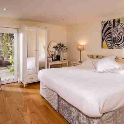Manse on the Beach Rooms