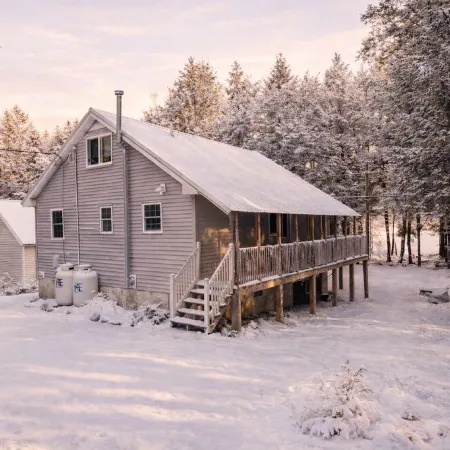 Cozy Lakefront Cabin • Winter Escape on Sebec Lake