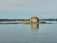 Studio in Étel with Panoramic Beach Views