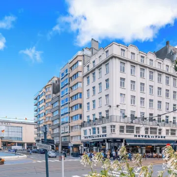 Hotel Du Parc Hotels near Fort Napoleon