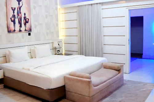 2020 HOTELS & APARTMENTS  Wuye