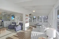 Caroline's Cottage by Pristine Properties Vacation Rentals - Parkering