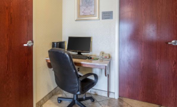 Econo Lodge Inn & Suites Searcy