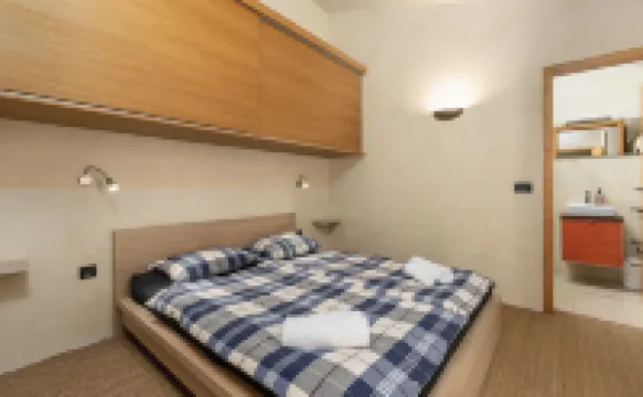Le Grand Cru Villa - Award Winning Holiday Home 2025 - parking