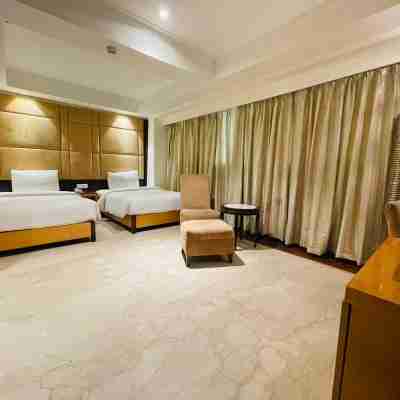 Venizia Sarovar Portico Rooms